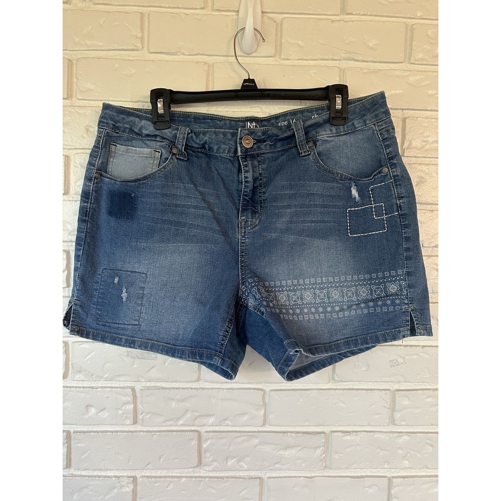 New Directions Women's Patchwork Shorts Size 16